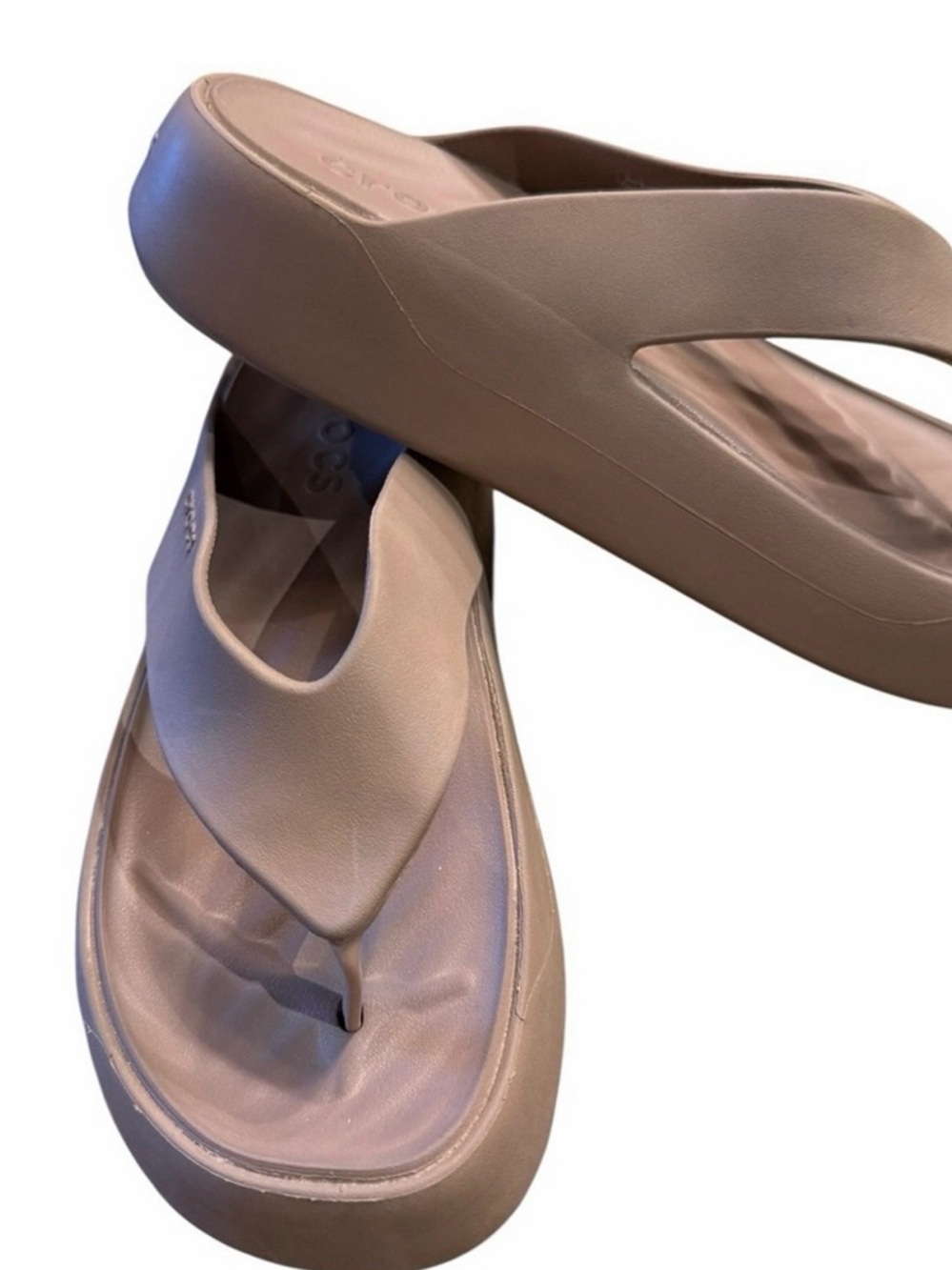 CROCS getaway flip flops